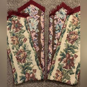 Unbranded fringed 64” Tapestry table runners lit of 2 great condition holiday